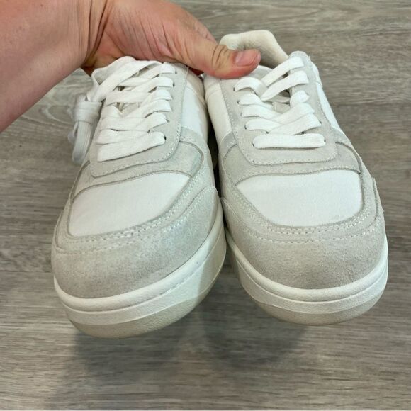 Good News Low Top Court Shoes Sneakers in White Off US9 or EU39 - Picture 9 of 13